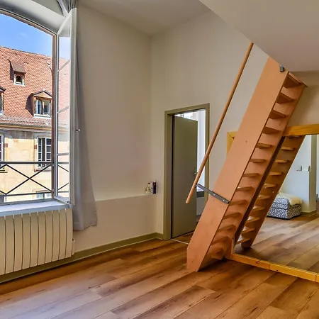 Bel Hypercentre De *