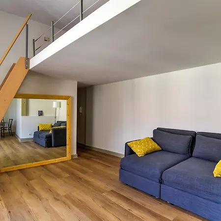 Bel Hypercentre De *